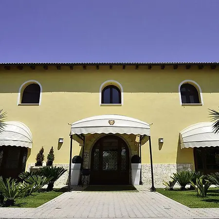 Tenuta San Francesco Hotel 4*